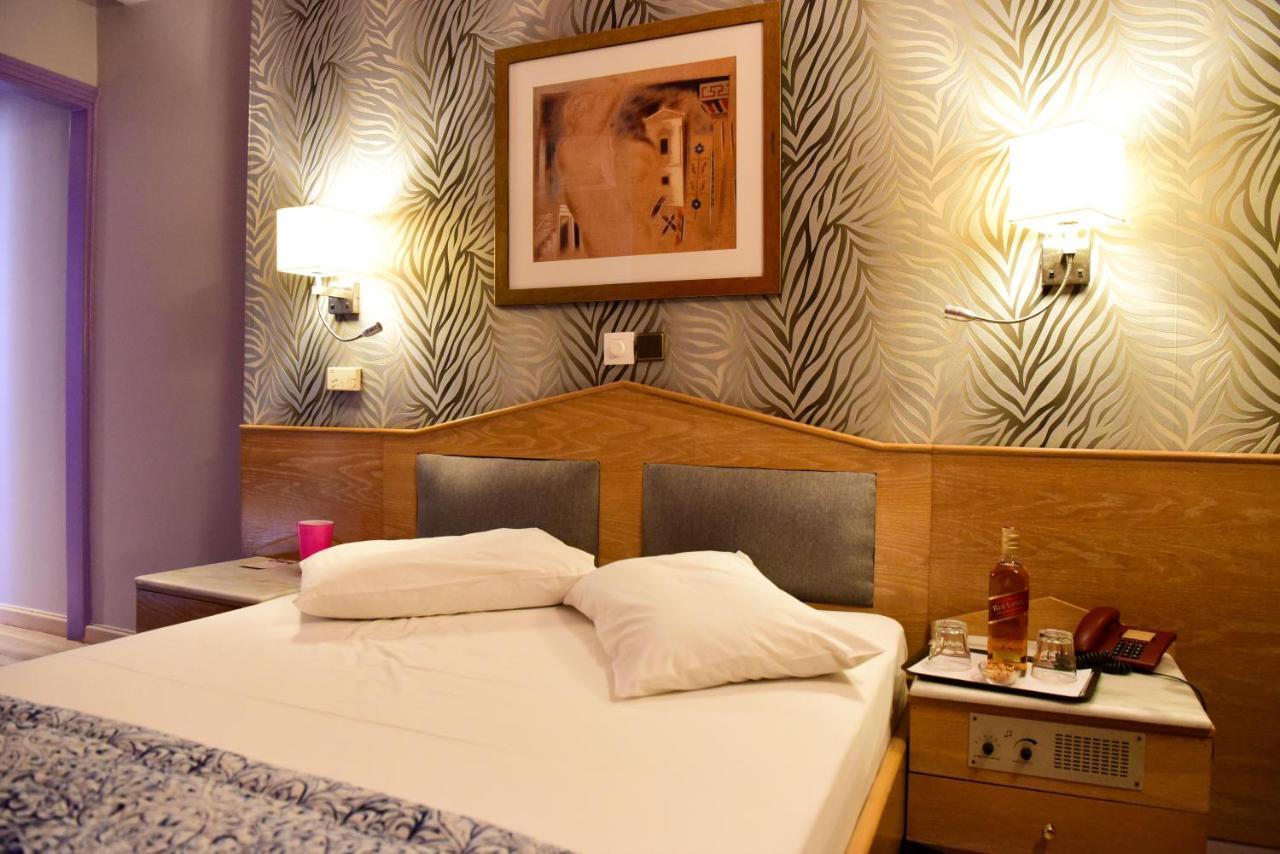 Eva Hotel Пирей Экстерьер фото